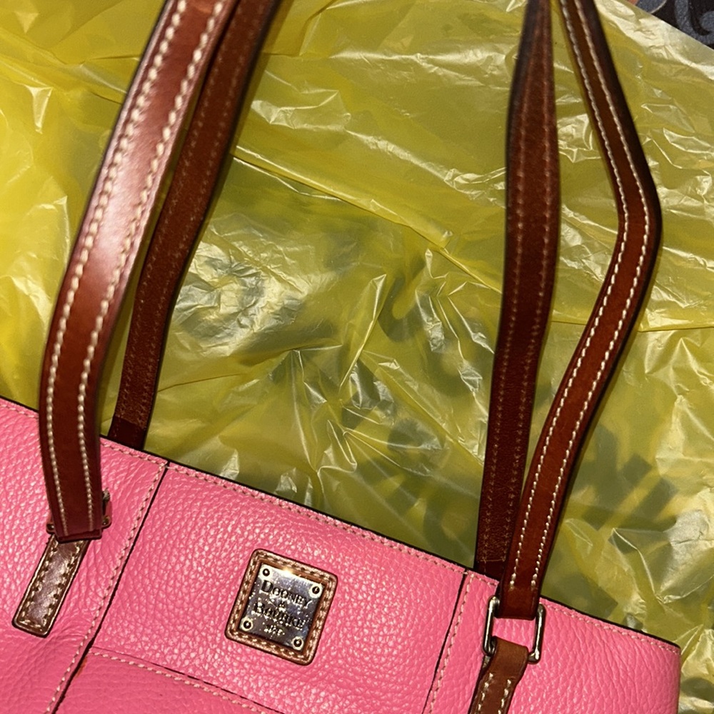 HUGE MARKDOWN!!!  DOONEY & BOURKE pebbled leather TOTE* GORGEOUS..  really!!!! - Picture 8 of 13